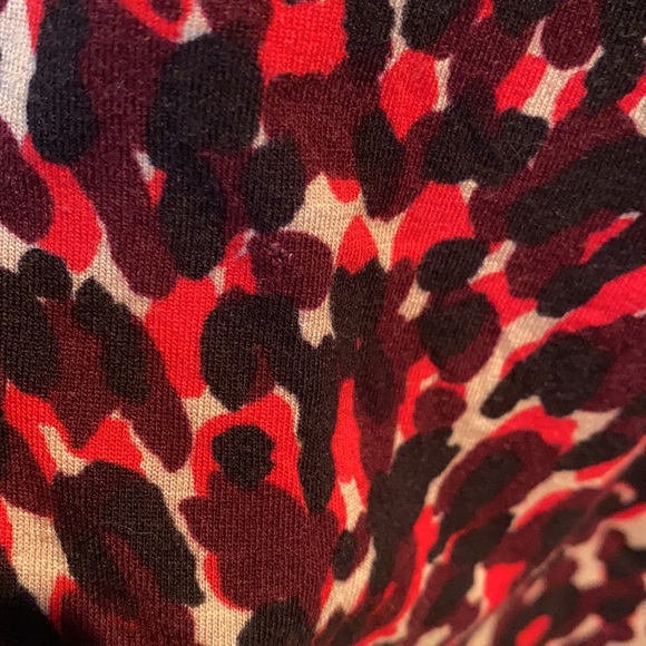 Macy’s INC brand tank with beaded neck 3x - Picture 4 of 4